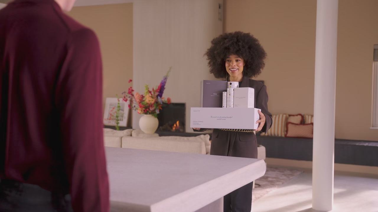 Several diffusers of Aemster in one lifestyle video